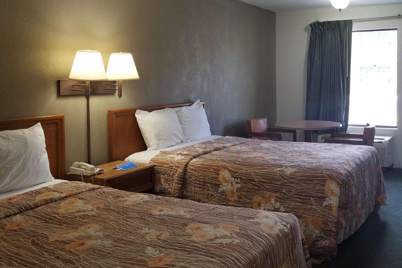 Travelers Inn & Suites Sumter Dış mekan fotoğraf